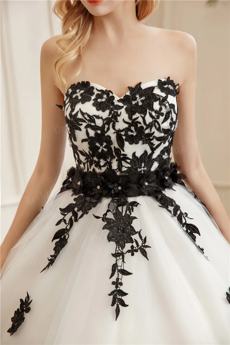 New Style Beautiful Simple Strapless Wedding Dress Black Lace Embroidery Appliques Bow Sashes Vestidos De Novia Custom Plus Size