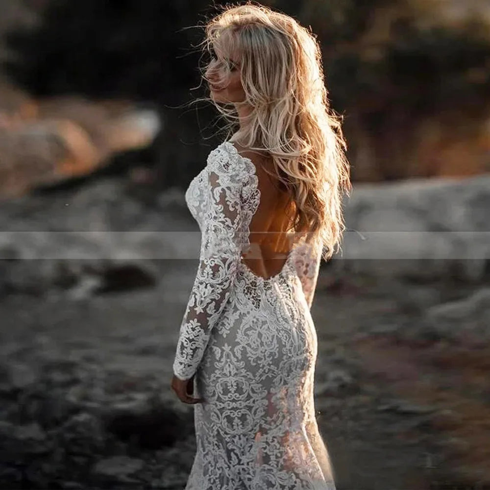 Beach Vintage Lace Wedding Dresses Open Back Long Sleeves Sweep Train V Neck Mermaid Bridal Gowns Boho Sexy Vestido De Mariee