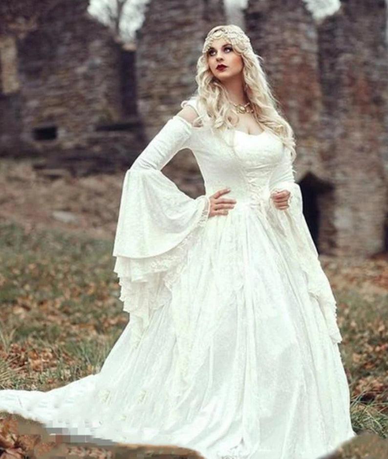 Vintage Gothic White Lace Ball Gown Wedding Dresses With Cloak Plus Size Flare Long Sleeve Celtic Medieval Princess Bridal Dress