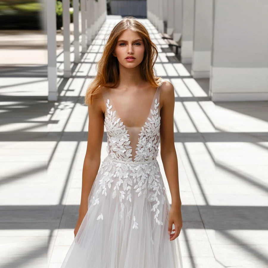 Sexy V-neck Illusion Applique Lace Tulle Sweep Train Backless Wedding Dresses Robe De Mariage Wedding Gowns