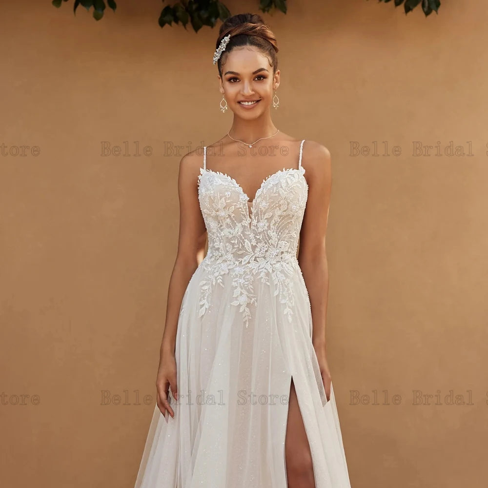 Elegant Spaghetti Straps Wedding Dresses V Neck Sleeveless Bridal Gowns Applique Sweep Train Front Slit A-Line Vestidos De Novia