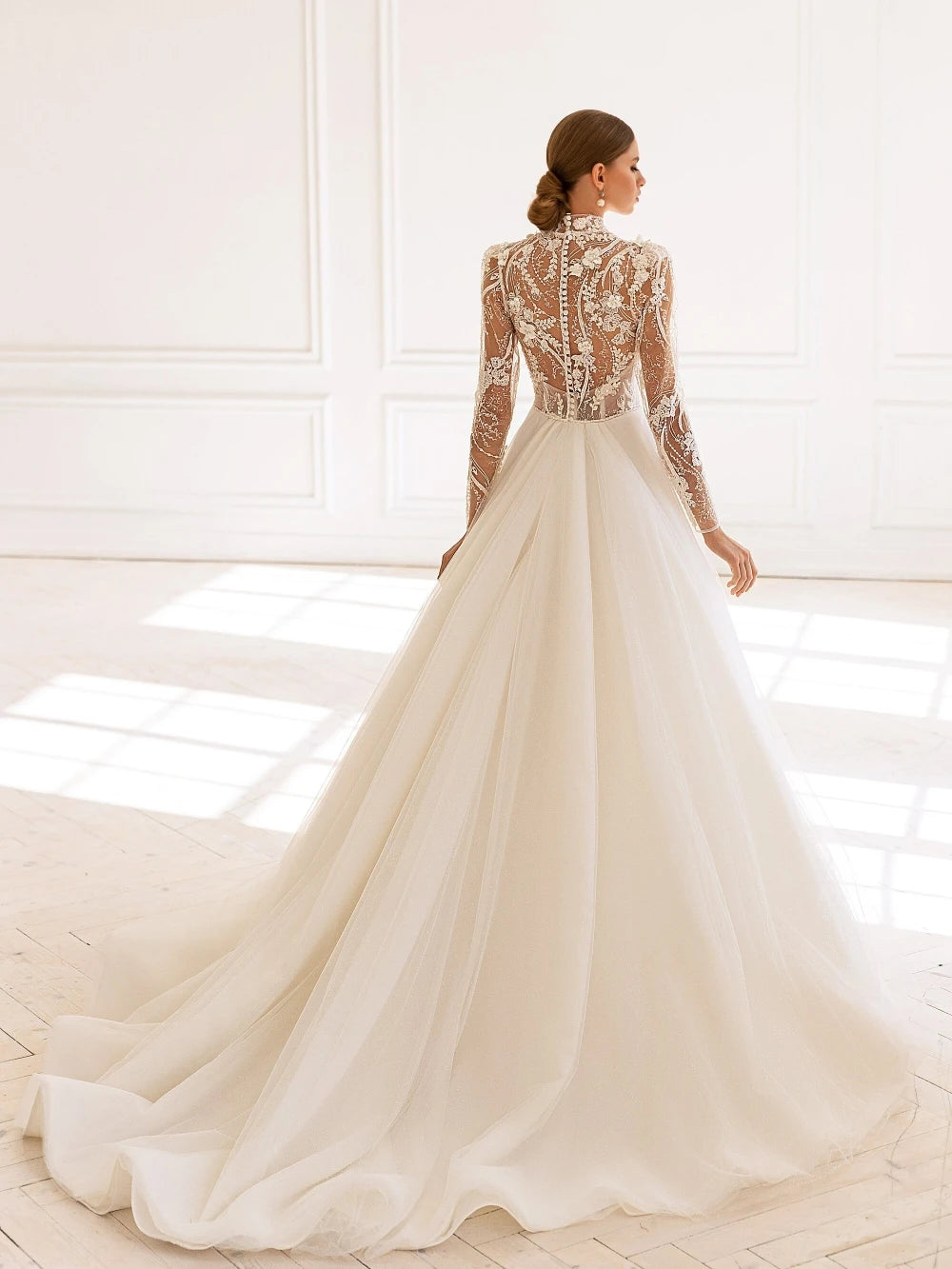 Vestido de novia de manga larga de cuello alto modesto lentejuelas brillantes cuentas de la novia Apliques elegantes Apliques Long Bridal Gown Rente de Mariée