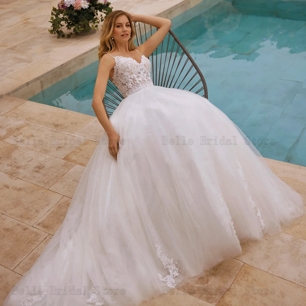 Eleganti cinghie di spaghetti abiti da sposa a vccuntuli per abiti da sposa senza maniche per pavimenti lunghezza del pavimento di tulle a-line vestidos de nolia