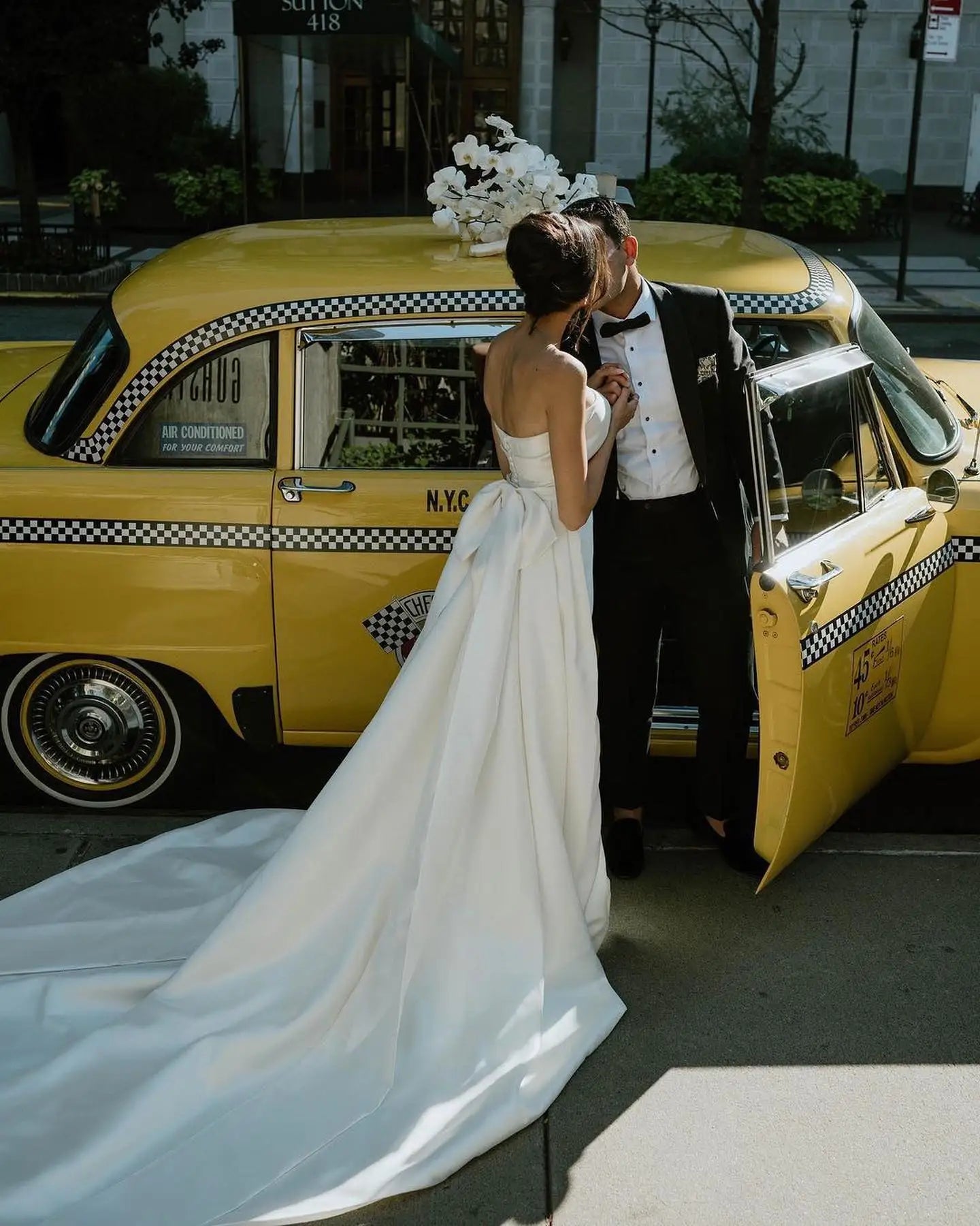 Vestidos de noiva elegantes de sereia de cetim sem alças com vestido de noiva destacável vestido de noiva Backless Vestido de Noiva para mulheres