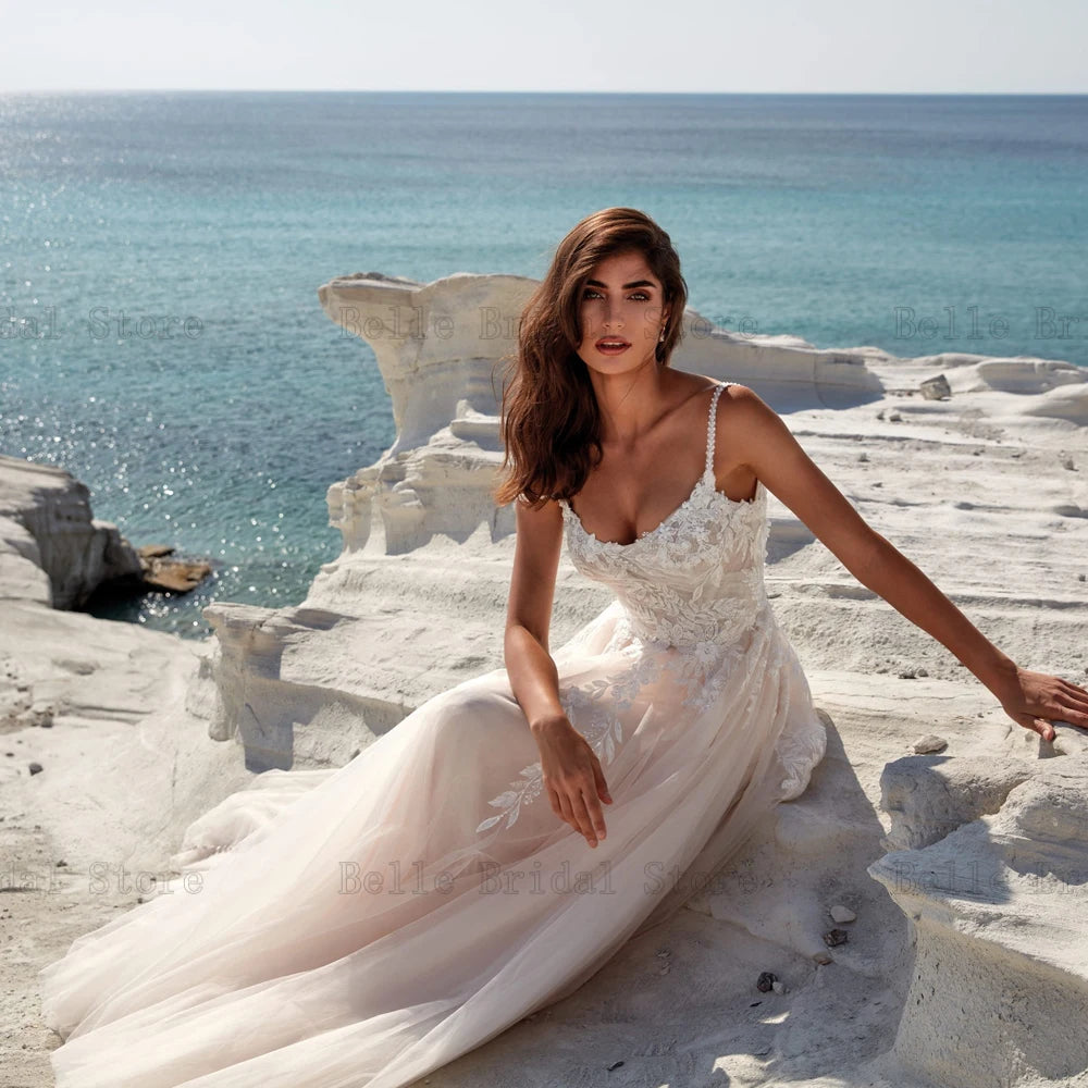 Spalline spaghetti abiti da sposa abiti da sposa a una linea da sposa a tratto da sposa per le applicazioni da sposa a trainne per treni di tulle di tulle di treno di nobu 2024