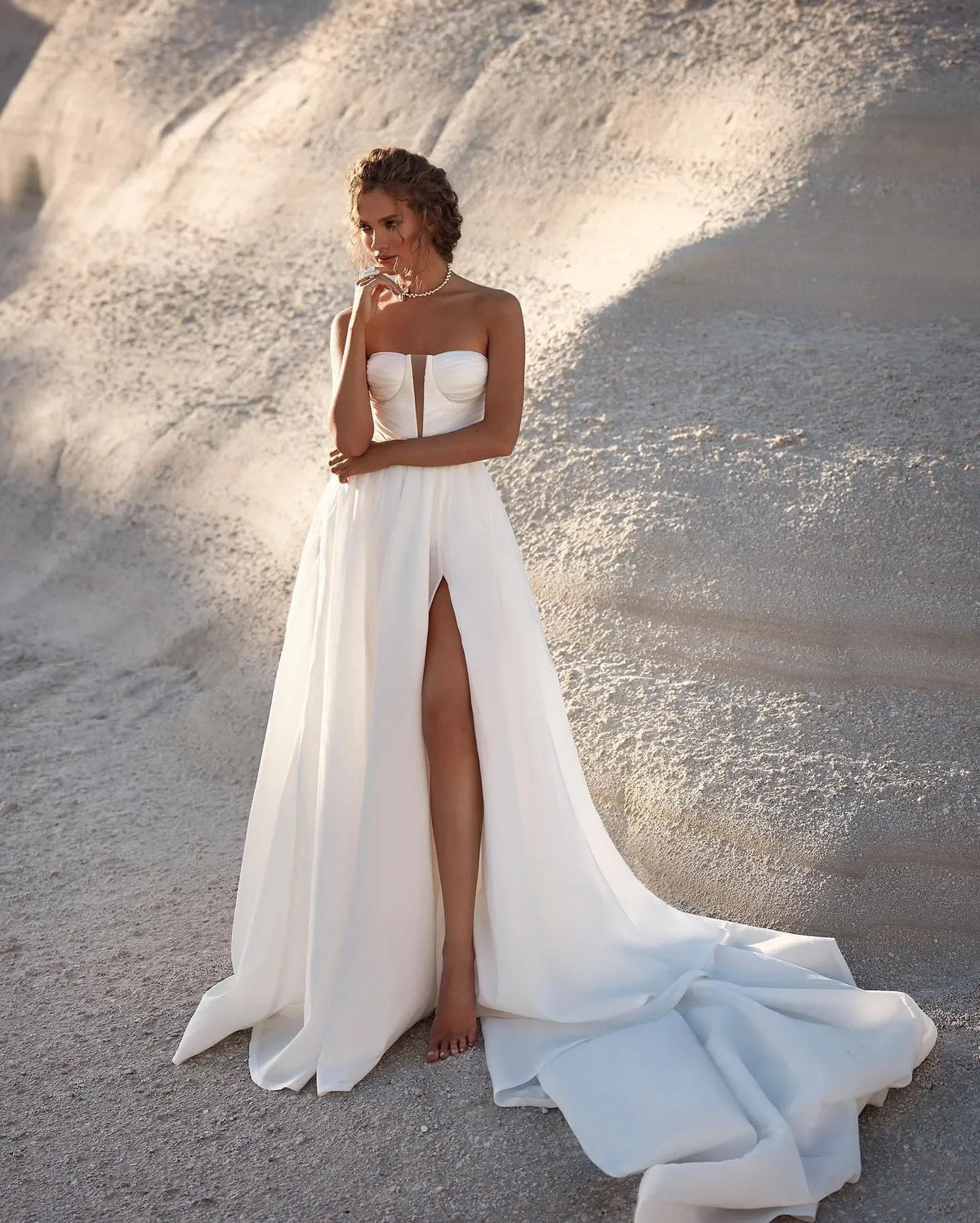 Elegant A-Line Luxury Wedding dress Simple sexy backless floor length elegant bridal beach Photography PROM party dress Custom