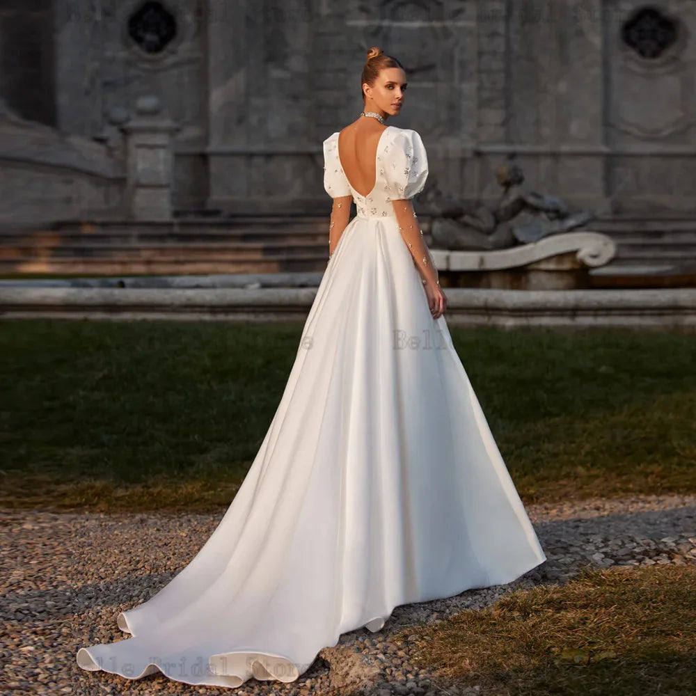 Abiti da sposa sexy in raso V CORCHE maniche corte abiti da sposa perle paillettes senza spanna a sequestro A-Line Robe de Mariee 2023