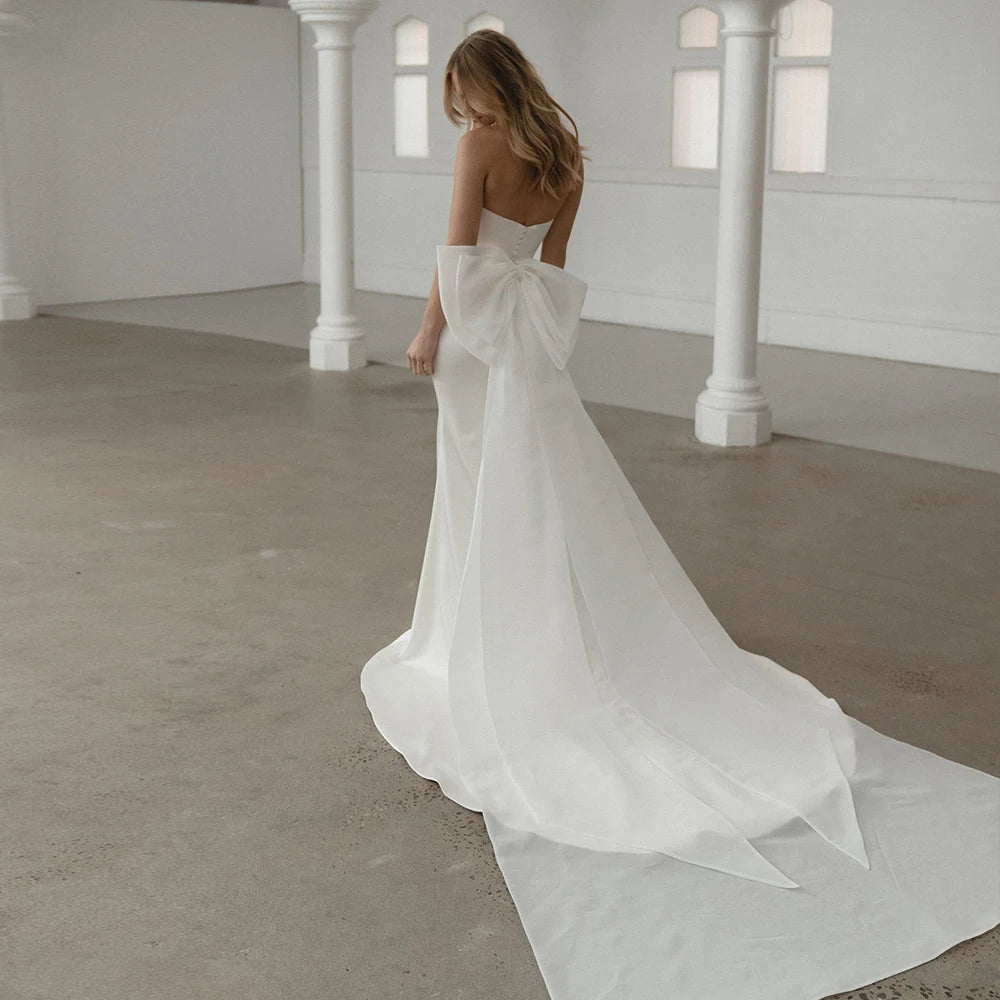 Superbes robes de mariée Strapiess pour les femmes sans manches adultes avec des vestidos de nœud blanc détachable de Novia Backless 2024