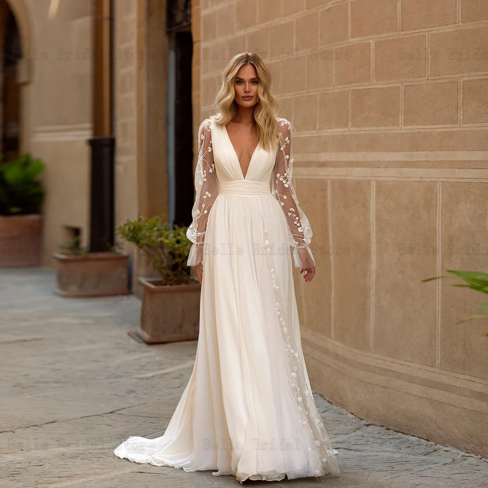 Abiti da sposa sexy a maniche lunghe con collo profonde a maniche lunghe Appliques senza schienale A-Line Sweep Train Chiffon свадебное identi