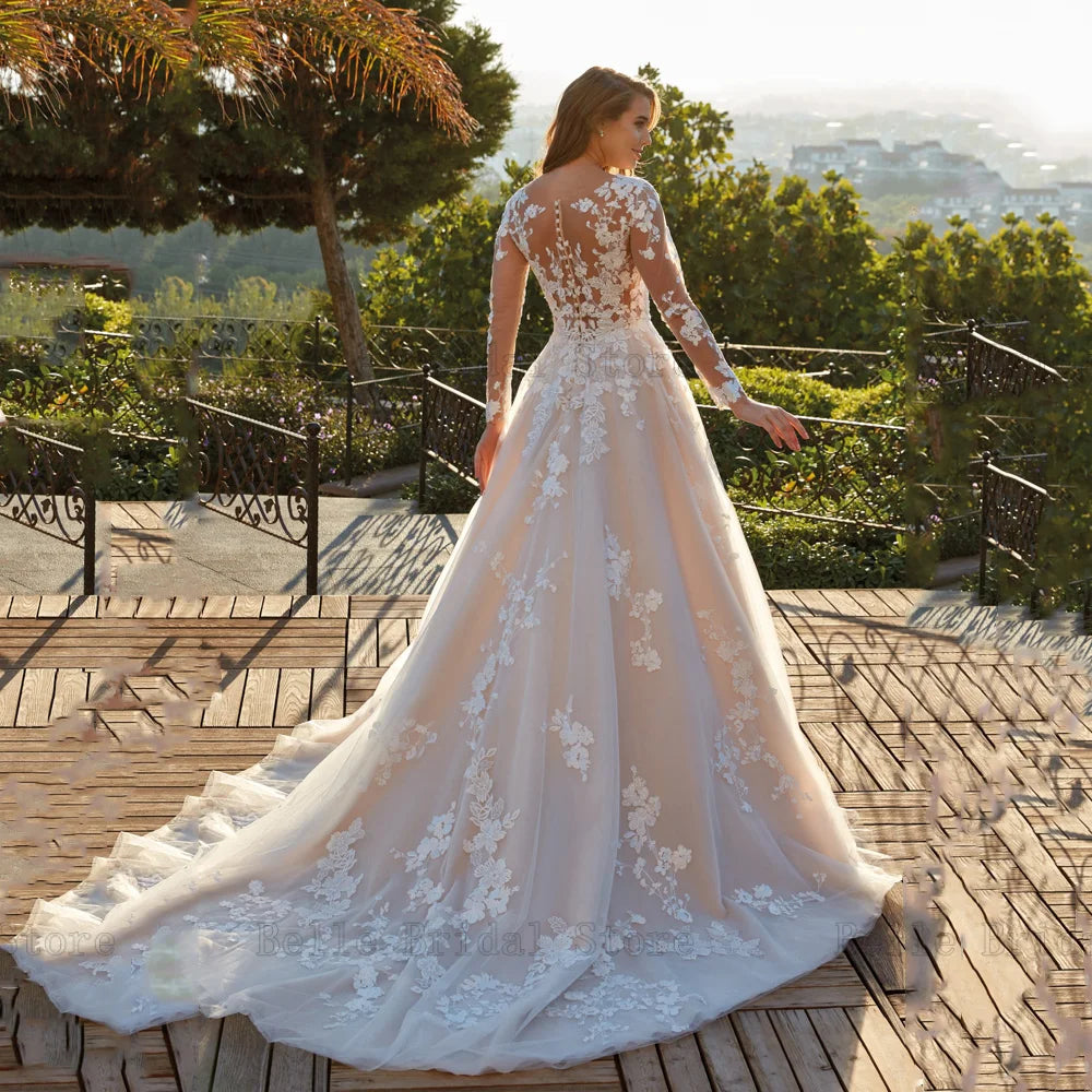 Classic Wedding Dresses V Neck Long Sleeves Bridal Gowns Appliques Back Button A-Line Sweep Train Tulle Robe De Mariee 2023