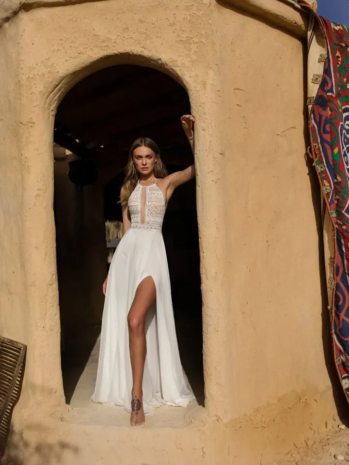 Fashion Boho Robes de mariée sans dos sexy Robe de mariée à cou halte