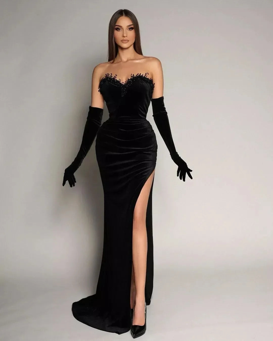Meerjungfrau Elegantes schwarzes Perlen-Luxus-Abendkleid Sexy Honey Dew Rucksack Hüft-Seitenschlitzrock Cocktail-Ball-Partykleid