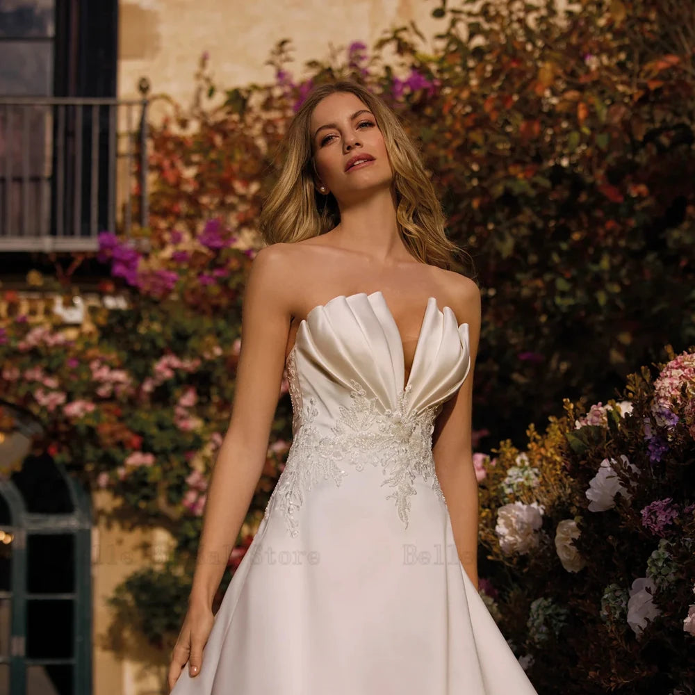 Abiti da sposa classici abiti da sposa senza maniche senza spalline Appliques Lunghezza del pavimento illuso