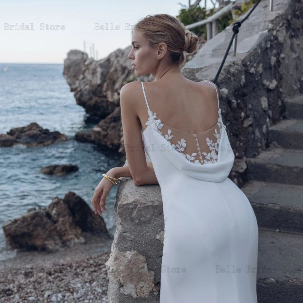 Simple White Mermaid Wedding Dresses V Neck Spaghetti Straps Bridal Growns Appliques Backless Sweep Train свадебное платье 2023