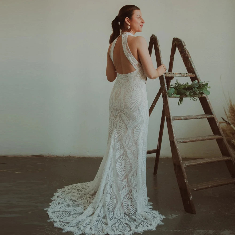 Robes de mariée en dentelle classique pour les robes nuptiales sans manches licou sans manches