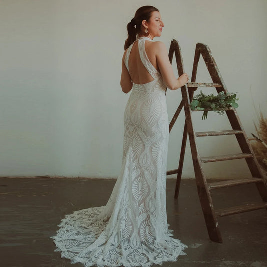 Klassische Spitzen-Brautkleider für die Braut Neckholder Ärmellose Brautkleider Rückenfrei Sweep Zug Meerjungfrau Vestidos De Novia 2024