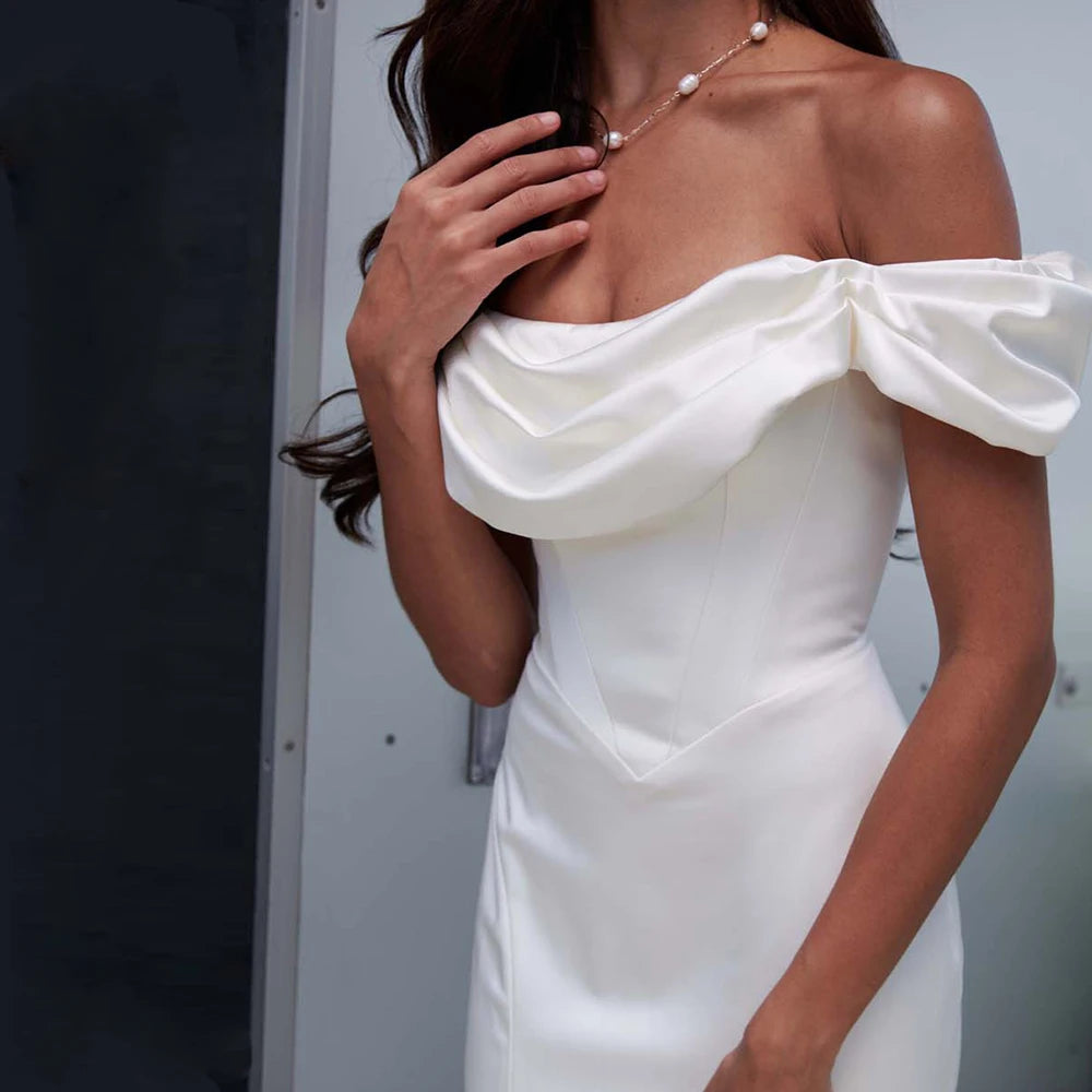 Fashion Strapiess White Wedding Dresses for Women Sleeveless Bridal Growns with Ruffles Vestidos De Novia Backless 2024