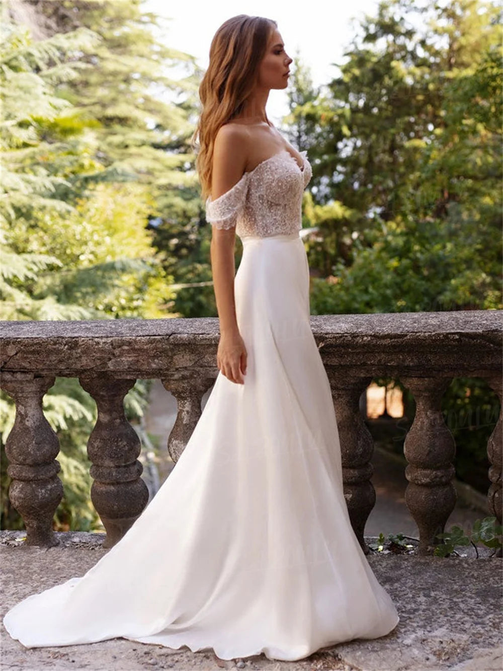 Zwei Stücke Strand Hochzeitskleid hoher Schlitz von den Schulterhülsen Braut Kleider Chiffon Sweep Zugrock Brautkleid Plus Größe