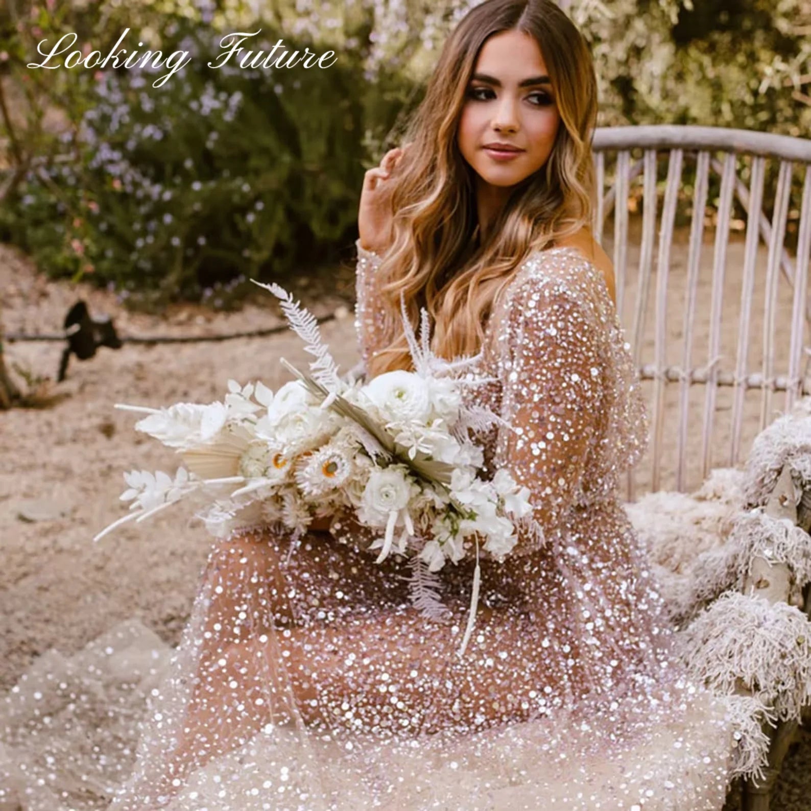 Abiti da sposa illusione glitter di champagne con abiti da sposa in perline d'oro con paillettes 2024 a maniche lunghe.