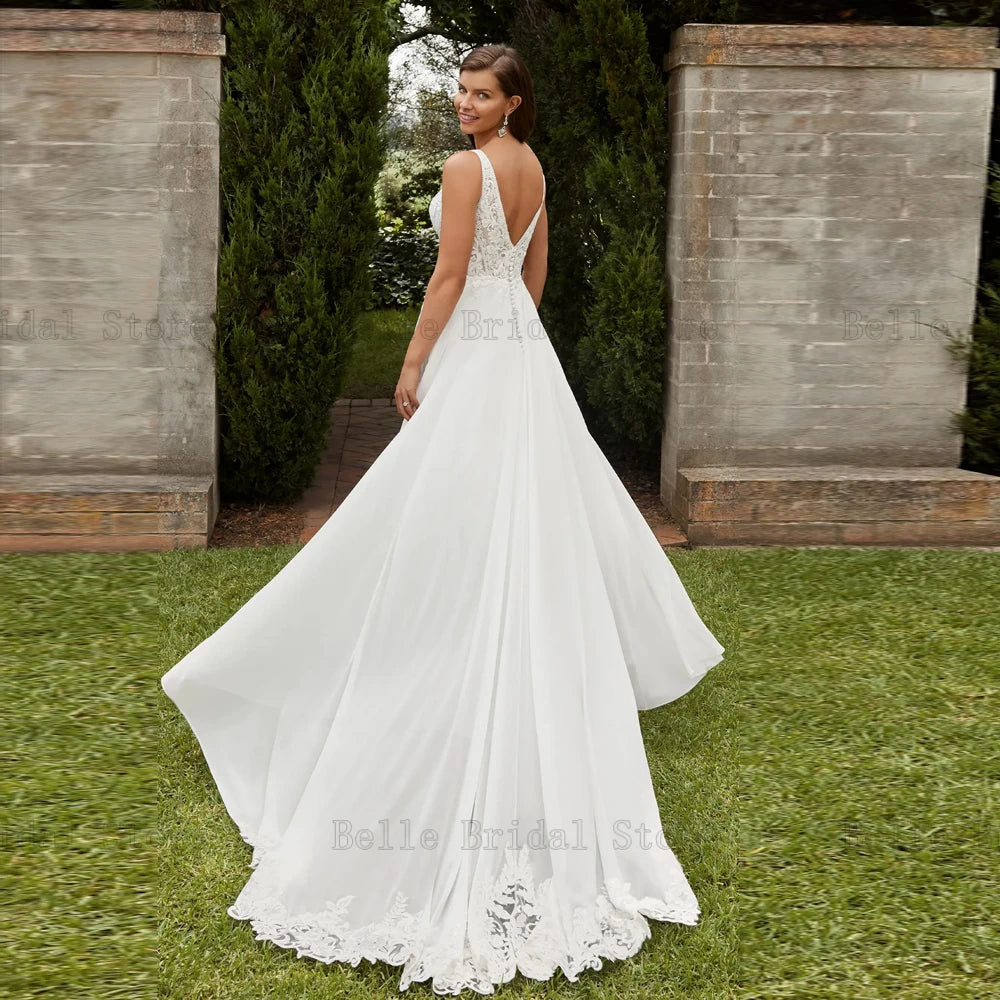 Eleganti abiti da sposa a-line v maniche abiti da sposa senza maniche appliques a fessura anteriore abbottonatura di sweep treno di treno di novità