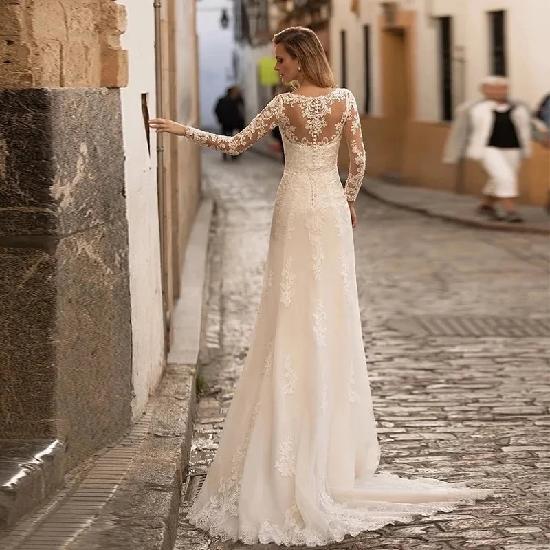 Robes de mariée sirène en dentelle à manches longues 2022 Robe nuptiale en tulle en V-col