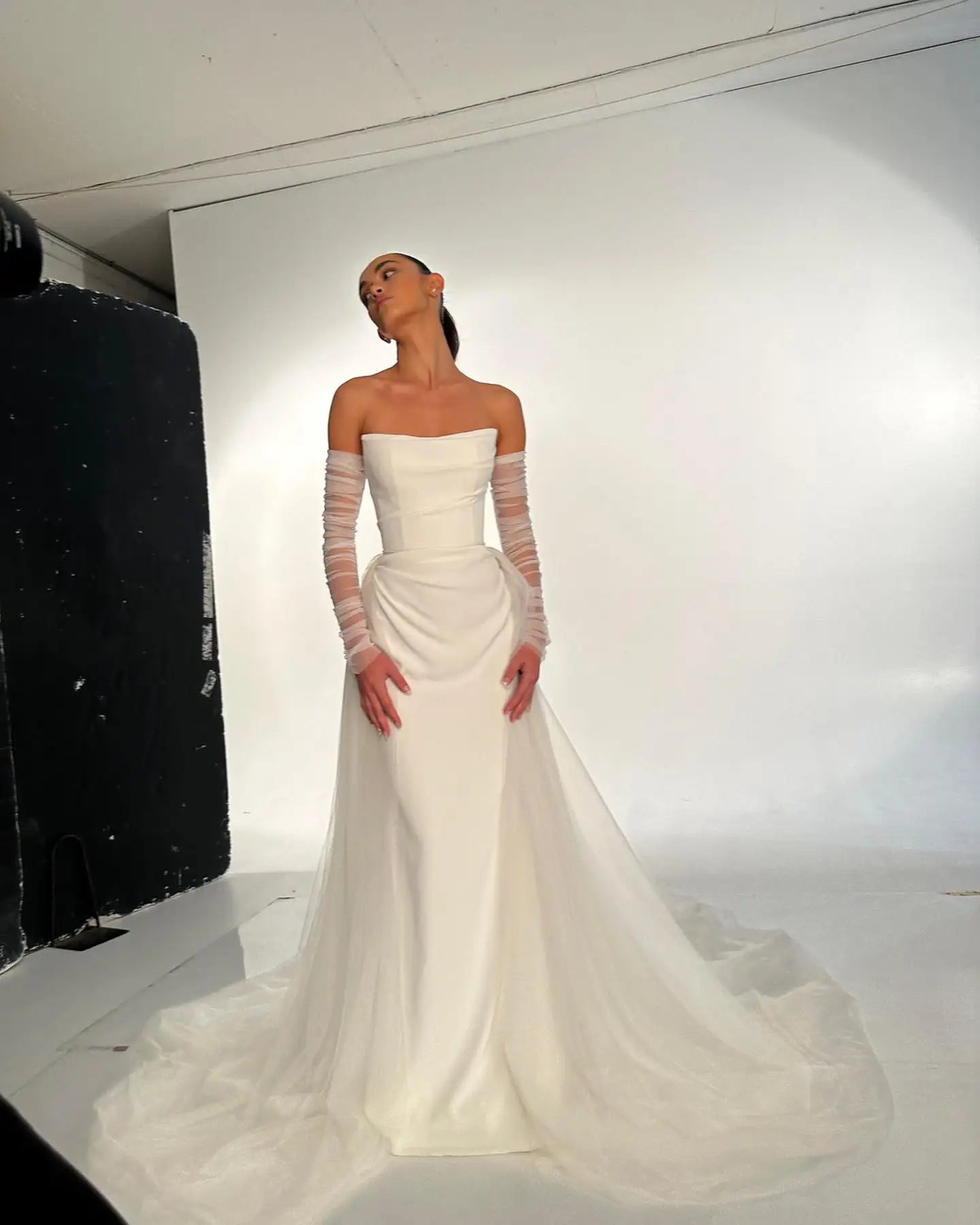 Robes de mariée sirène plimaid moderne avec un long train détachable fabriqué sur mesure 2024 Vestido de Noival