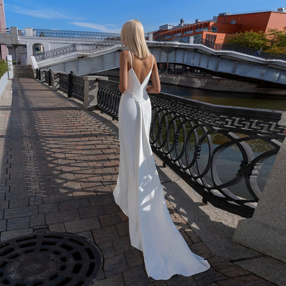 Simple Sleeveless Wedding Dresses for Spaghetti Strap V-Neck Bridal Growns with Front Split Vestidos De Novia Backless 2024