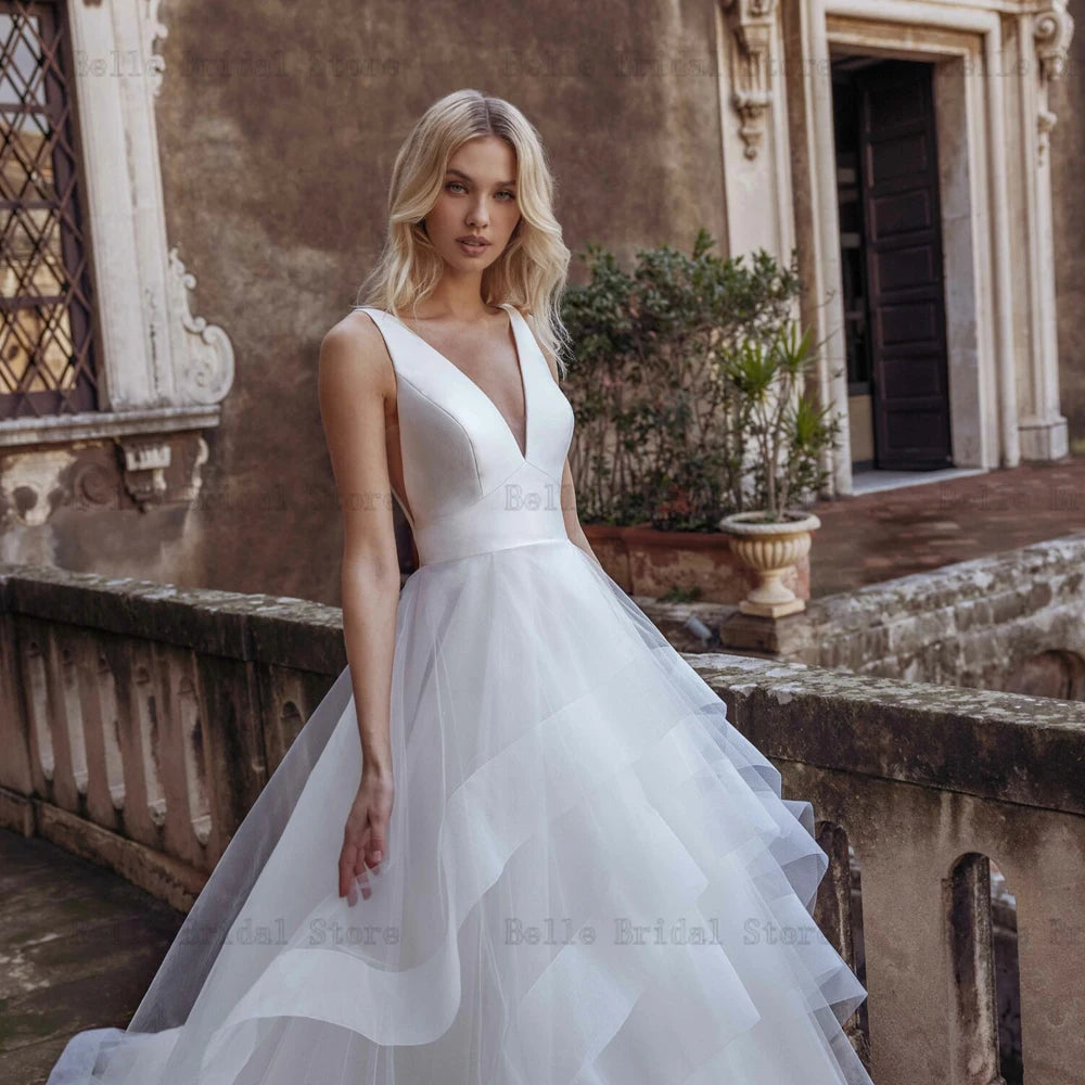 Semplici abiti da sposa per sposa profonda a v maniche senza maniche coltivate da sposa lunghezza del pavimento a livello senza schienale A-line Vestidos de noni 2023