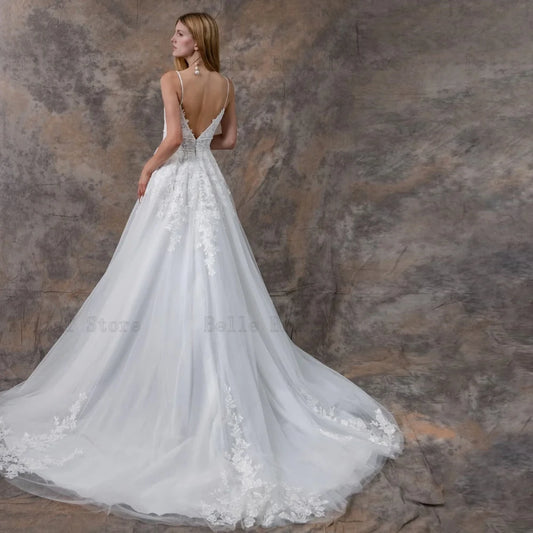 Classic Spaghetti Straps Wedding Dresses V Neck Sleeveless Bridal Gowns Appliques Floor Length A-Line Tulle Vestidos De Novia
