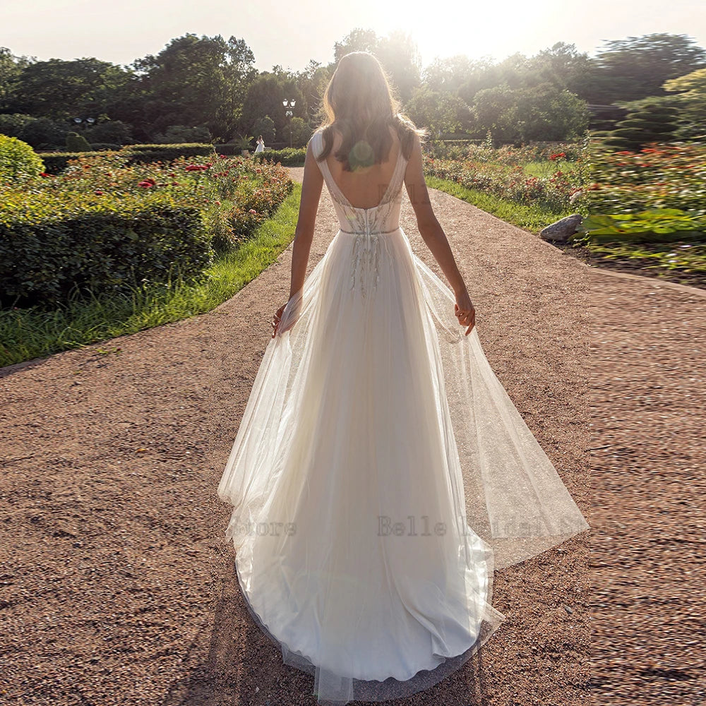 Sexy Vestidos de novia de una línea A Deep V Cuello sin mangas Ilusión Tul Tul Bridal Apliques Beads Longitud de piso Vestidos de Novia