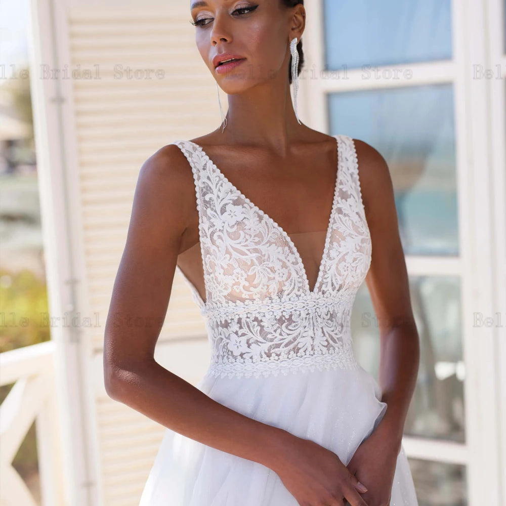 Robes de mariée simples pour la mariée V cou