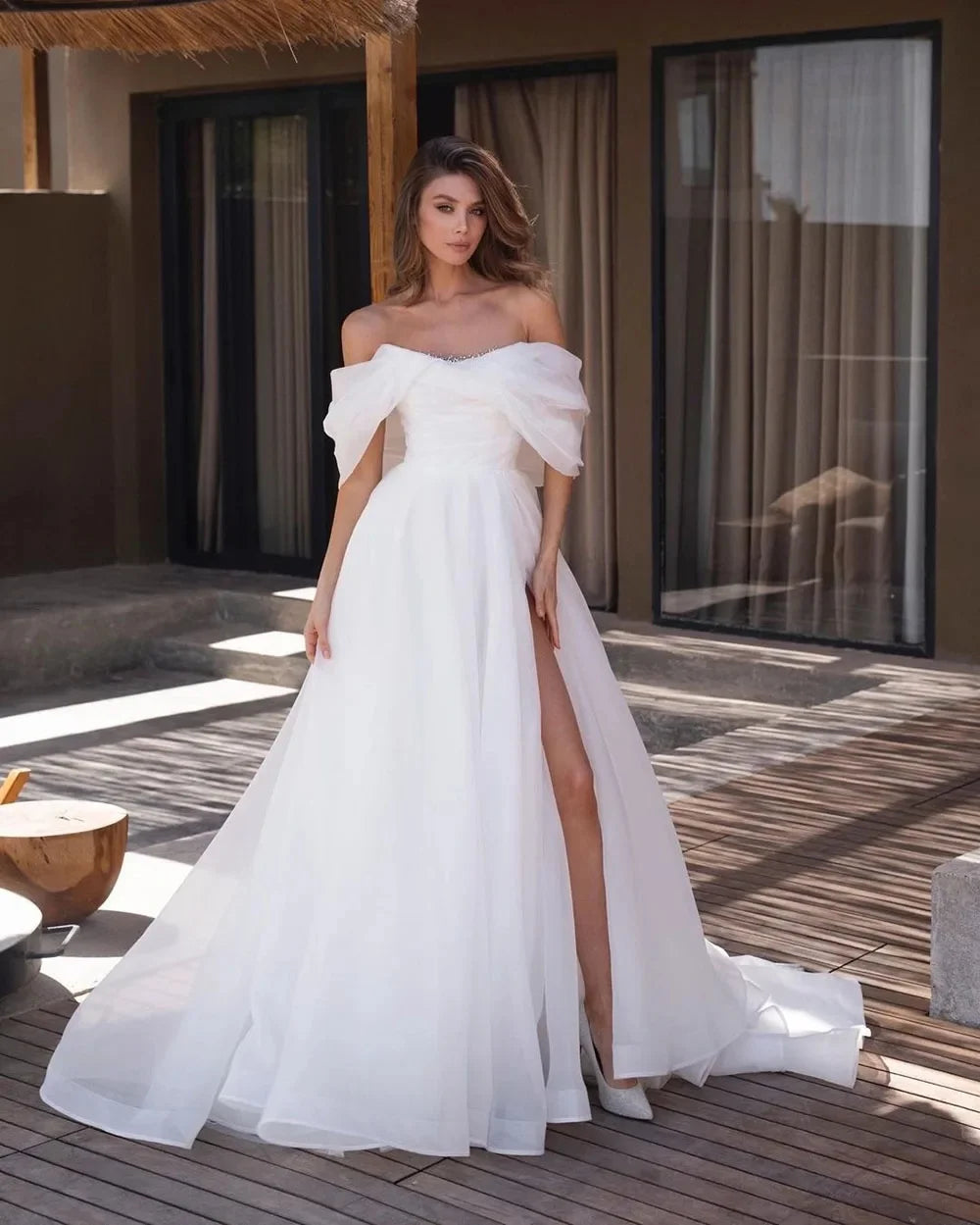 Vestidos de novia de Bohemia Princesa A-Line Organa Off Shoulder Vestidos nupciales Lados sexys para mujeres Medida de personalización impresionante