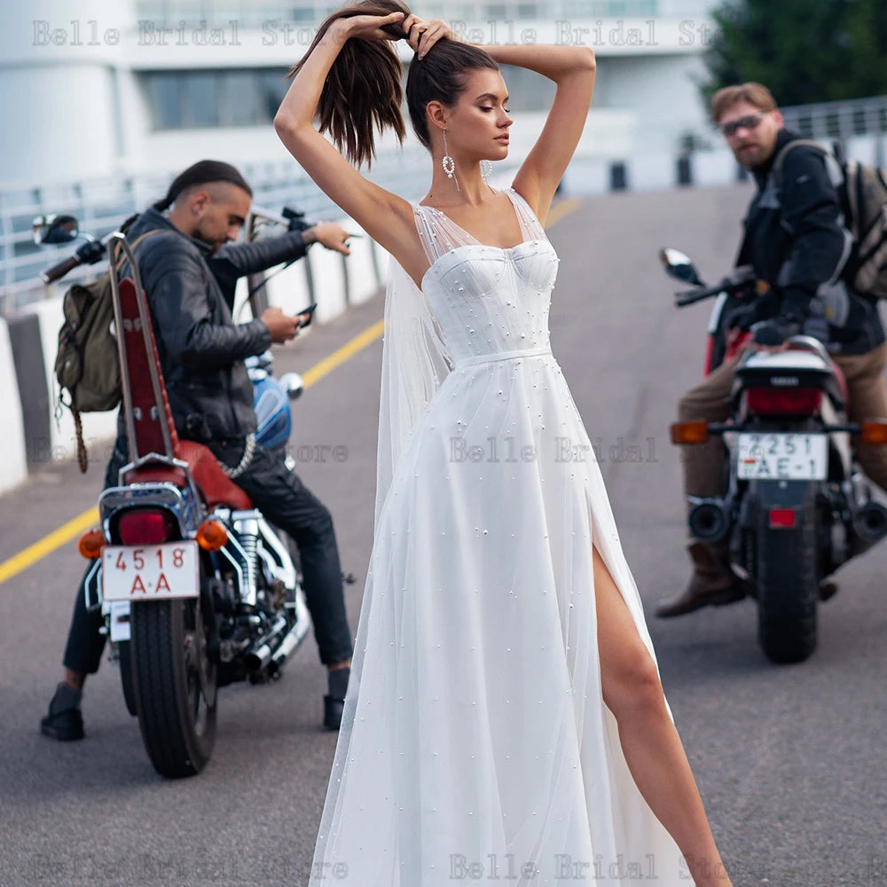 Elegant White Wedding Dresses Sweetheart Neck Bridal Gowns Pearl Back Lace up Floor Length High Slit A-Line Tulle Robe De Mariee