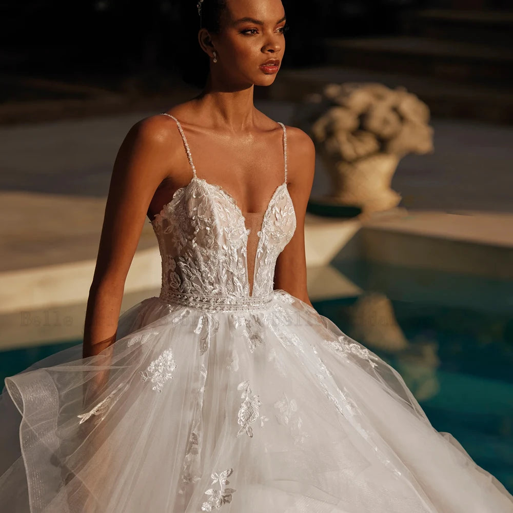 Elegant Wedding Dresses V Neck Sleeveless Bridal Gowns Appliques Back Button Floor Length A-lIne Tulle Vestidos De Novia 2024