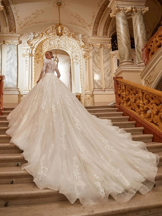 Schlichtes Hochzeitskleid mit hohem Kragen und langen Ärmeln, glitzernde Pailletten und Perlen, Kleid für die Braut, luxuriöses langes Brautkleid in A-Linie, Robe de Mariée