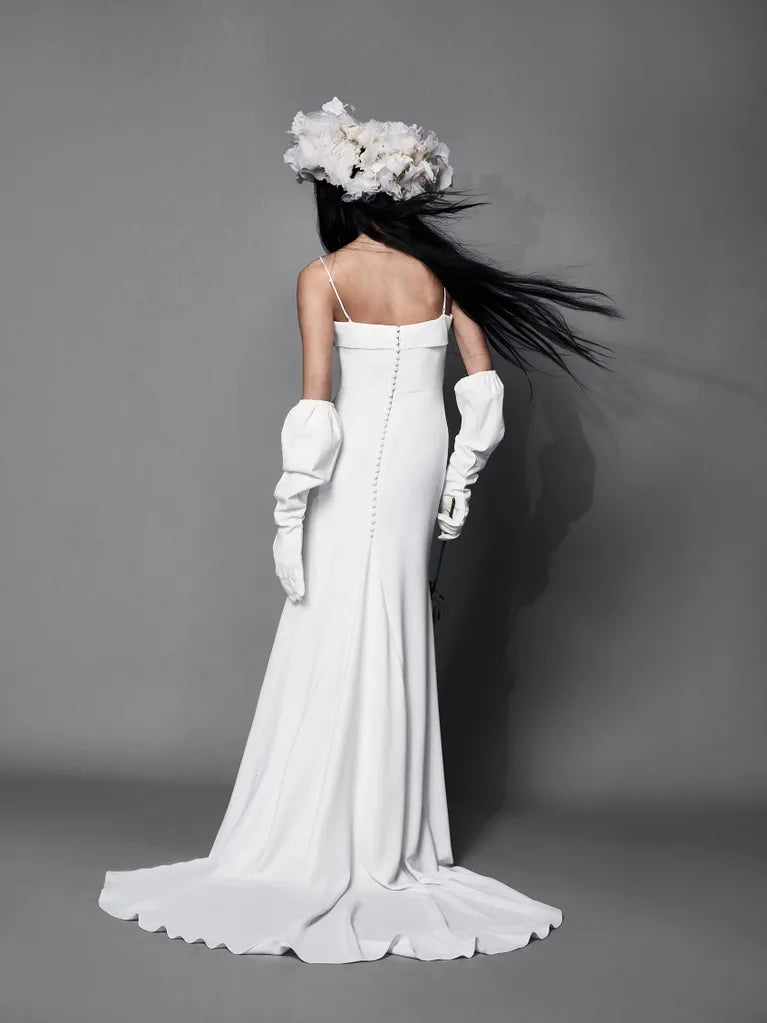 Robe de mariée sirène en crêpe avec décolleté en cœur